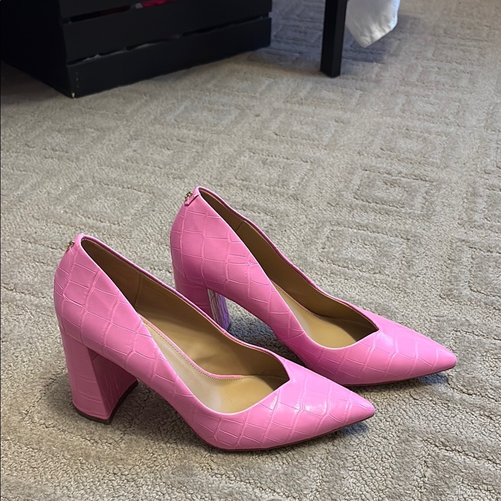 Pink heels